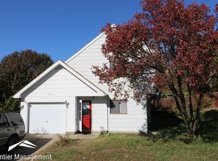 1843 Plymouth Rd, Manhattan, KS 66503