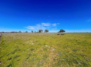 283 Cut Off Rd, Fredericksburg, TX 78624