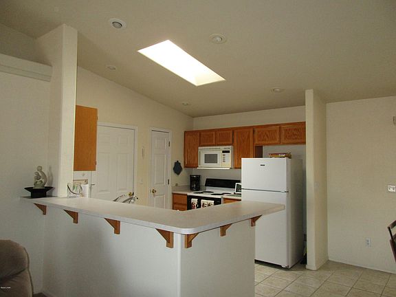 2nd image of 1010 Feather Palm Dr