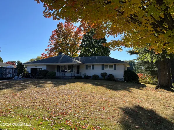 14 Riviera Drive, Latham, NY 12110