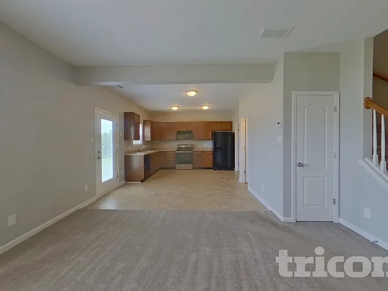 3349 Table Rock Dr — Photo 3
