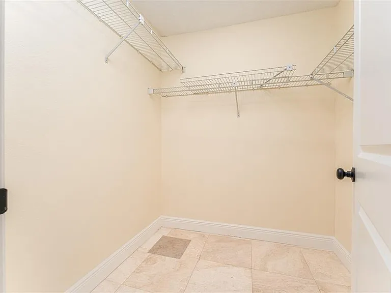 6151 Silver Oaks Dr — Photo 37