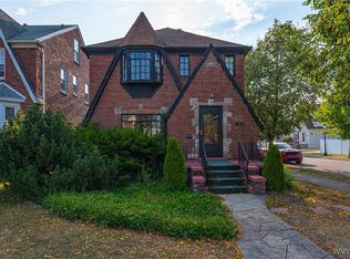 722 Colvin Blvd, Buffalo, NY 14217