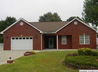 102 Chase Creek Cir, Pelham, AL 35124