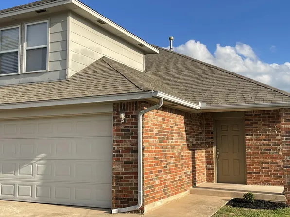 9710 SW 17th St, Oklahoma City, OK 73128