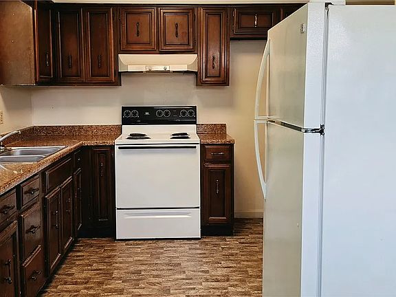 4th image of 161 Wyndcrest Ct #A