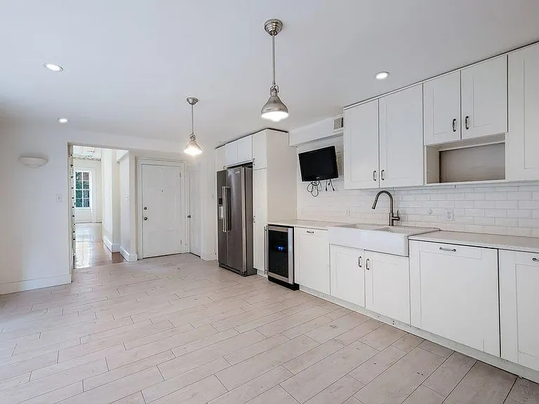1534 Pine St #1 — Photo 6