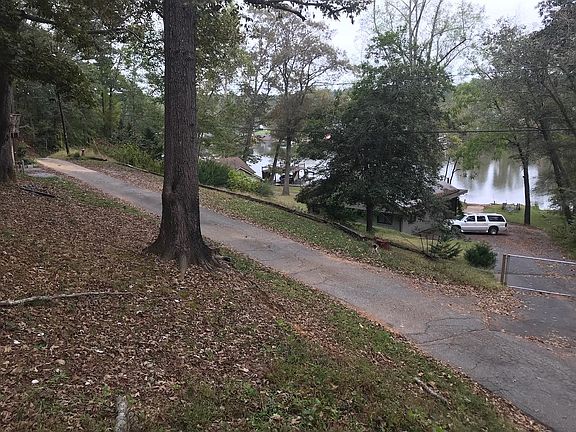 3rd image of 6642 Pelican Cir