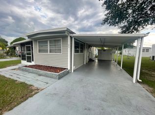 5214 Peninsula St, Zephyrhills, FL 33541