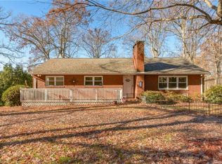 224 Merrimont Dr, Winston Salem, NC 27106