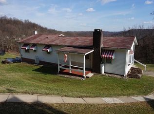 610 Walnut Hill Rd, Dilliner, PA 15327
