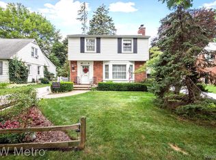 2407 Elmhurst Ave, Royal Oak, MI 48073
