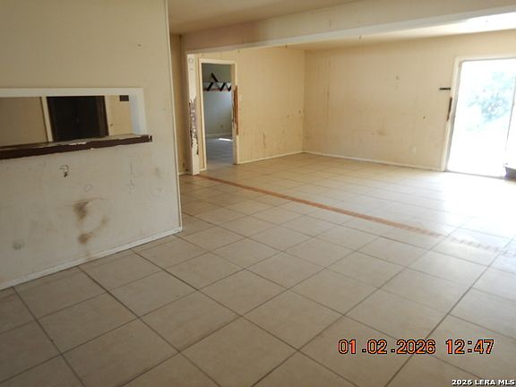 4th image of 4634 Kay Ann Drive