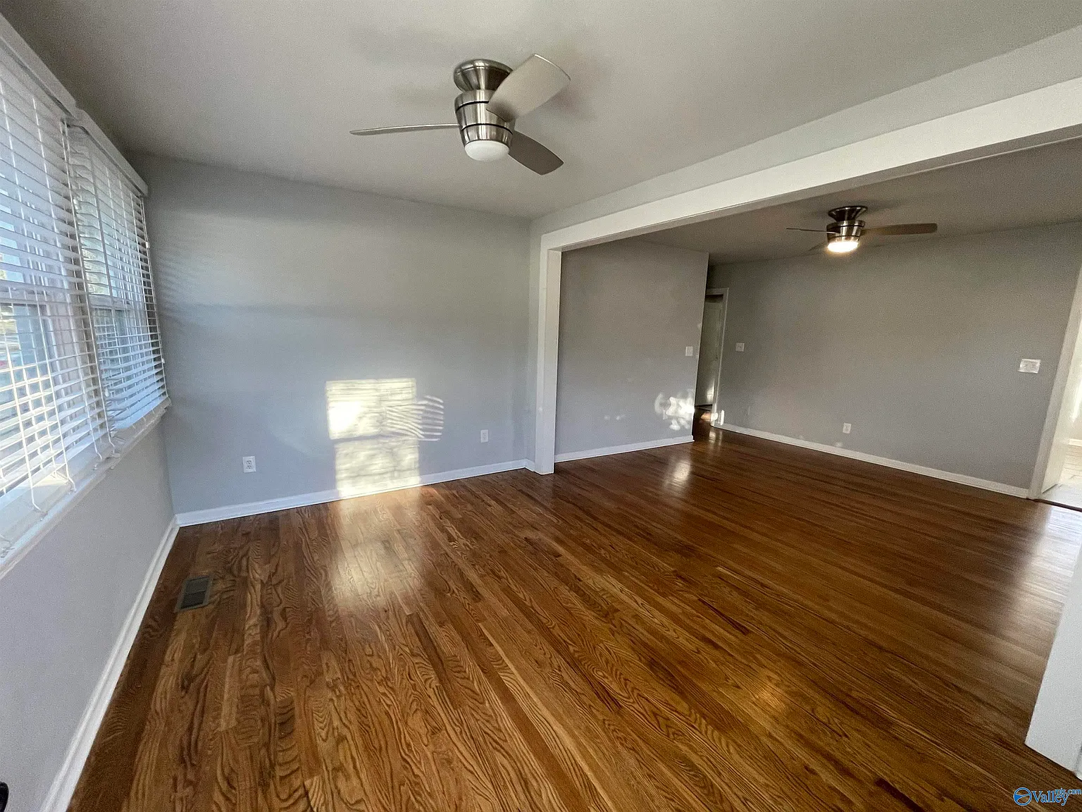 2 bed, 2.0 bath, 1024 sqft, $1,475 — Photo 2