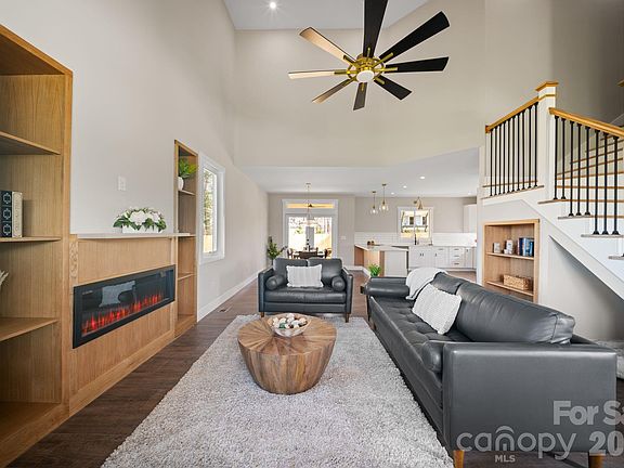 2nd image of 75 Scott Meadows Dr