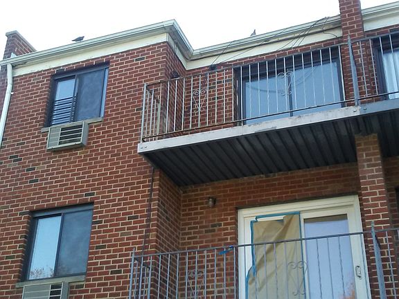 3rd Floor with Balcony
