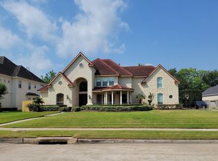 7830 Long Shadows Dr, Sugar Land, TX 77479