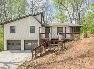 221 Little Brook Ln, Woodstock, GA 30188