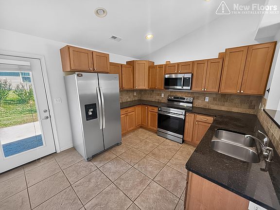 4th image of 5105 Grayling Ct