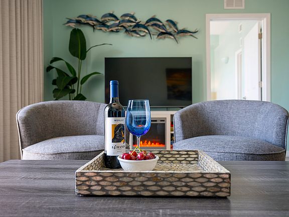 Elegant Living Room with 50 inch SmartTV and Electric Fireplace