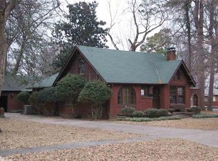 319 NE 2nd St, England, AR 72046