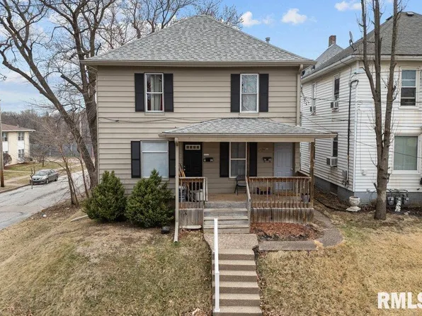 1102 18th St, Moline, IL 61265