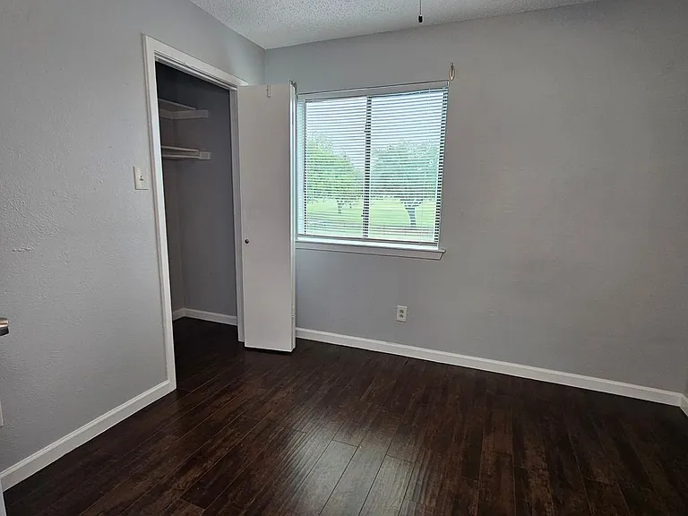 3931 N Garland Ave #4 — Photo 18