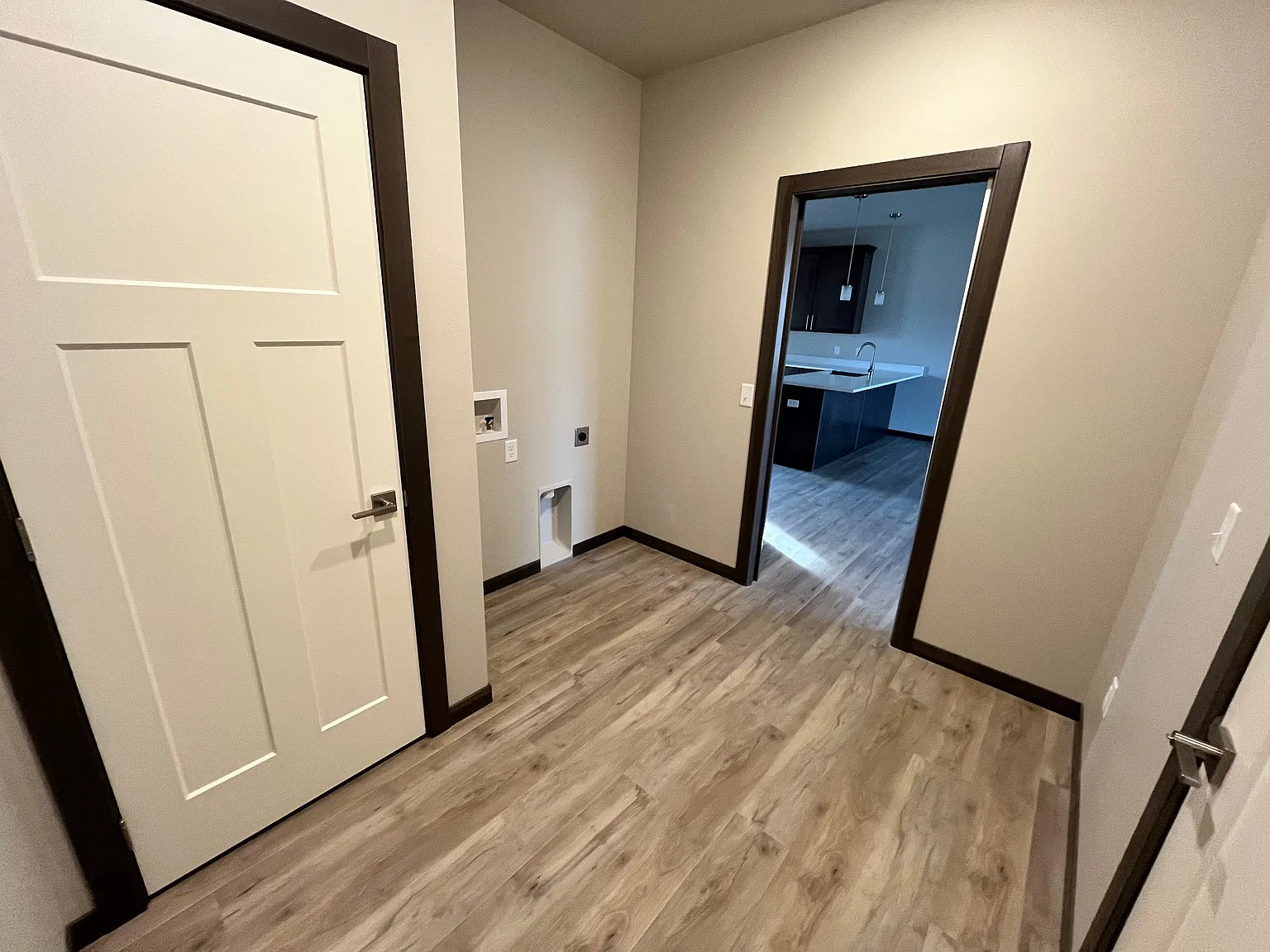 3 bed, 1545 sqft, $2,050 — Photo 3