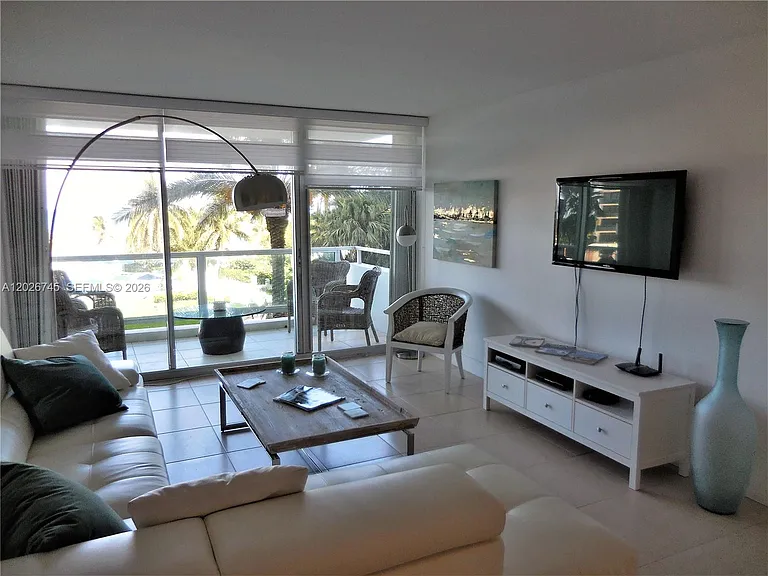 5151 Collins Ave #519 — Photo 41
