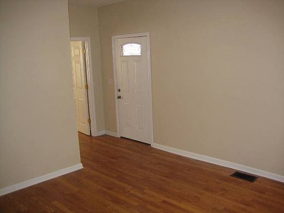 5th image of 165 American Legion Blvd