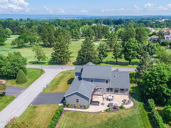 4th image of 23 Fairway Dr