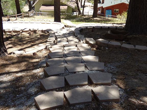 3rd image of 33219 Juniper Ln