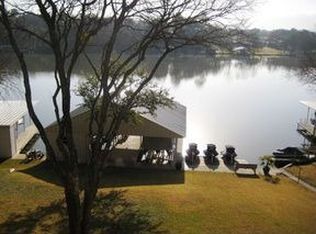 717 Sandy Mountain Dr, Sunrise Beach, TX 78643