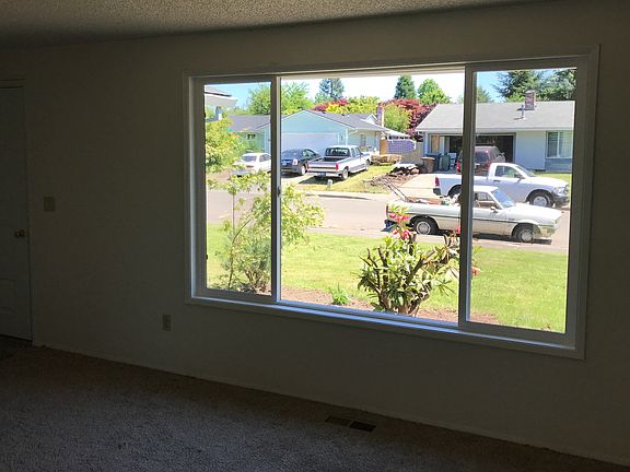 2nd image of 457 SE 36th Ave