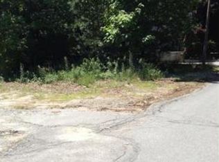 Columbia St, Chelmsford, MA 01824