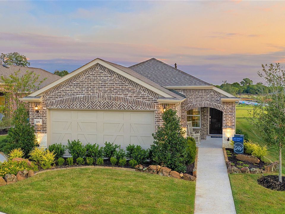 1st image of 705 Cormorant Dr