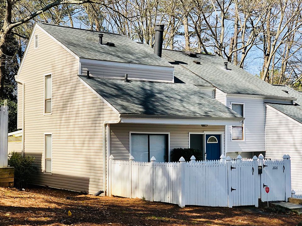1st image of 2626 Meadowlawn Dr SE