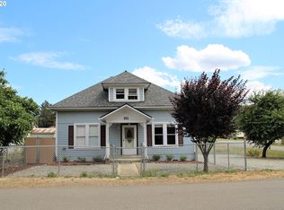211 E 4th Ave, Riddle, OR 97469