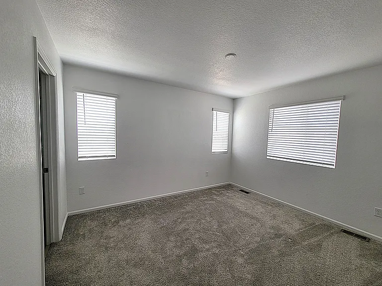 2510 Torino Way — Photo 9