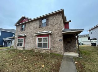 4089 W Santa Maria Ln, Fayetteville, AR 72704