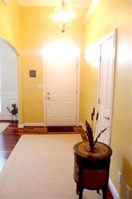 2nd image of 109 Chapman Dr