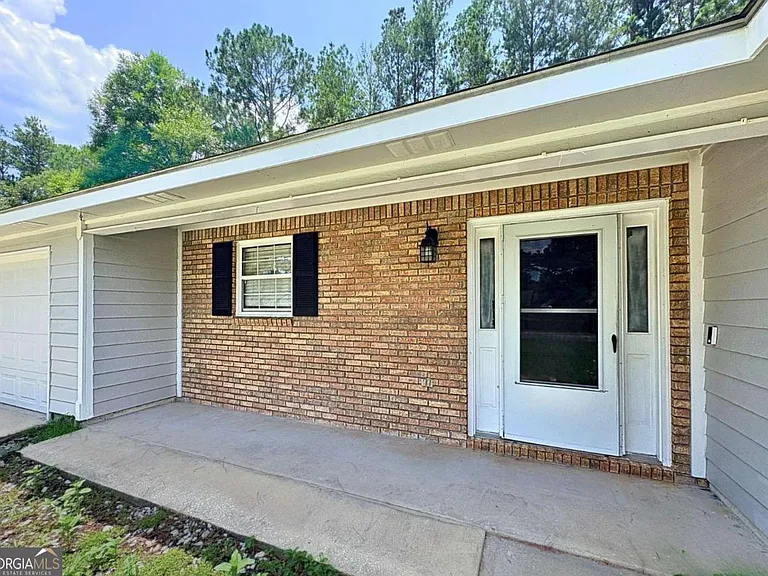 236 Woodbridge Rd — Photo 3