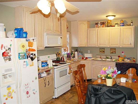 2nd image of 54 Center St