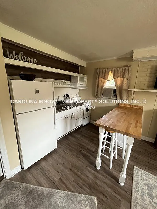 1 bed, 1.0 bath, $1,195 — Photo 2