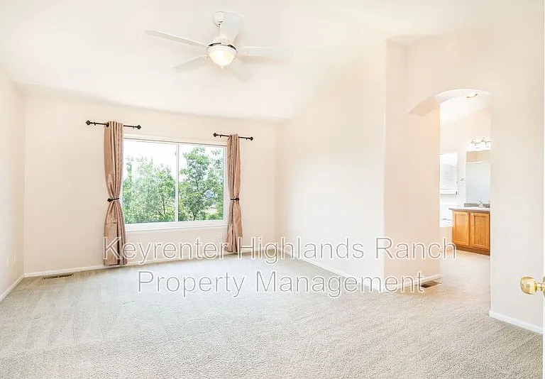 10227 Bentwood Cir — Photo 2