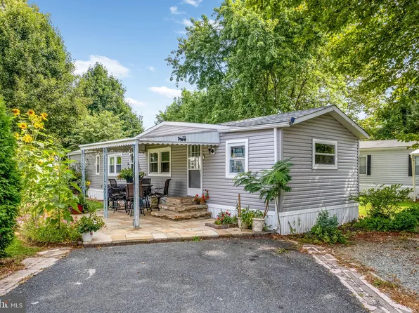 47 Oxford Cir, West Grove, PA 19390