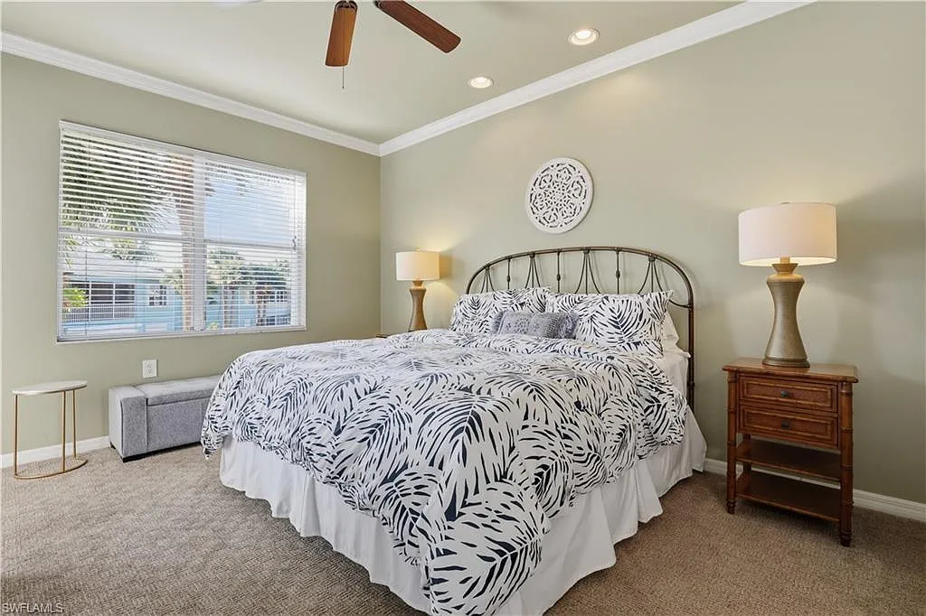 2 bed, 2.0 bath, 1378 sqft, $6,500 — Photo 3