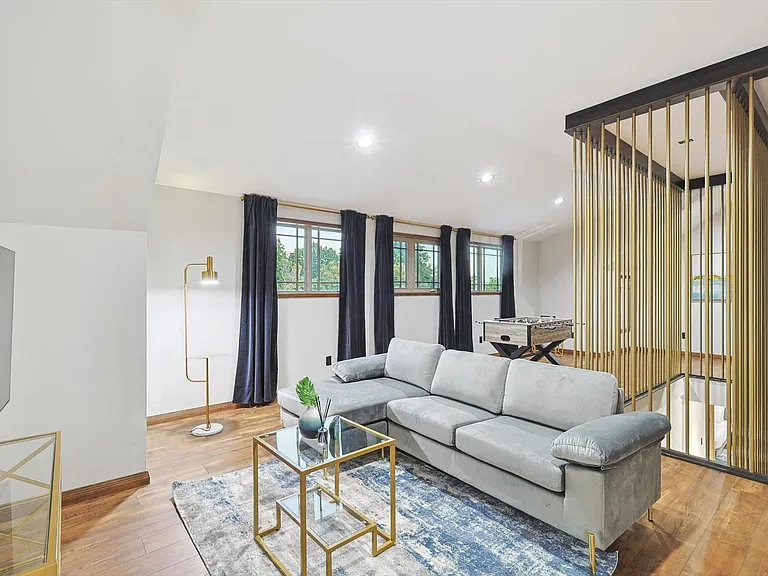 15305 Plum Ln — Photo 20