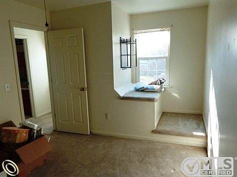 Bed Rm 2-1.JPG