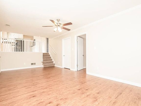 5th image of 4032 Cumberland Dr